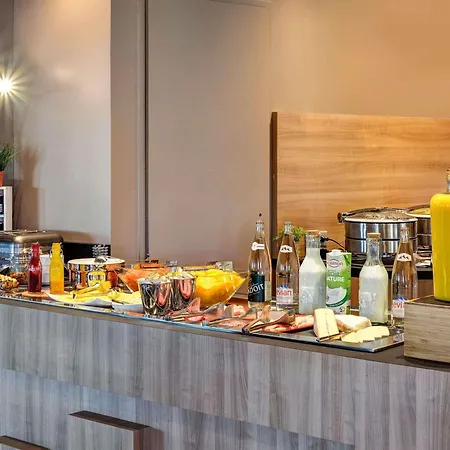 Novotel 14 Porte D'orléans Hotel