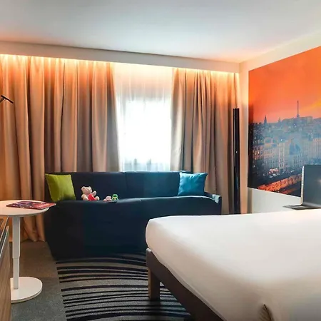 Novotel 14 Porte D'orleans Hotel 4*