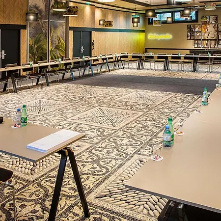 Novotel 14 Porte D'orleans Hotel 4*