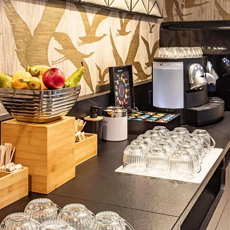 Novotel 14 Porte D'orleans Hotel 4*