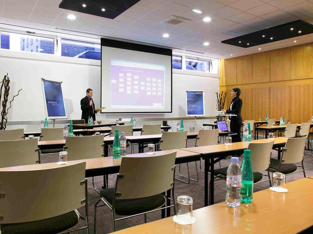 Novotel 14 Porte D'orléans Parigi