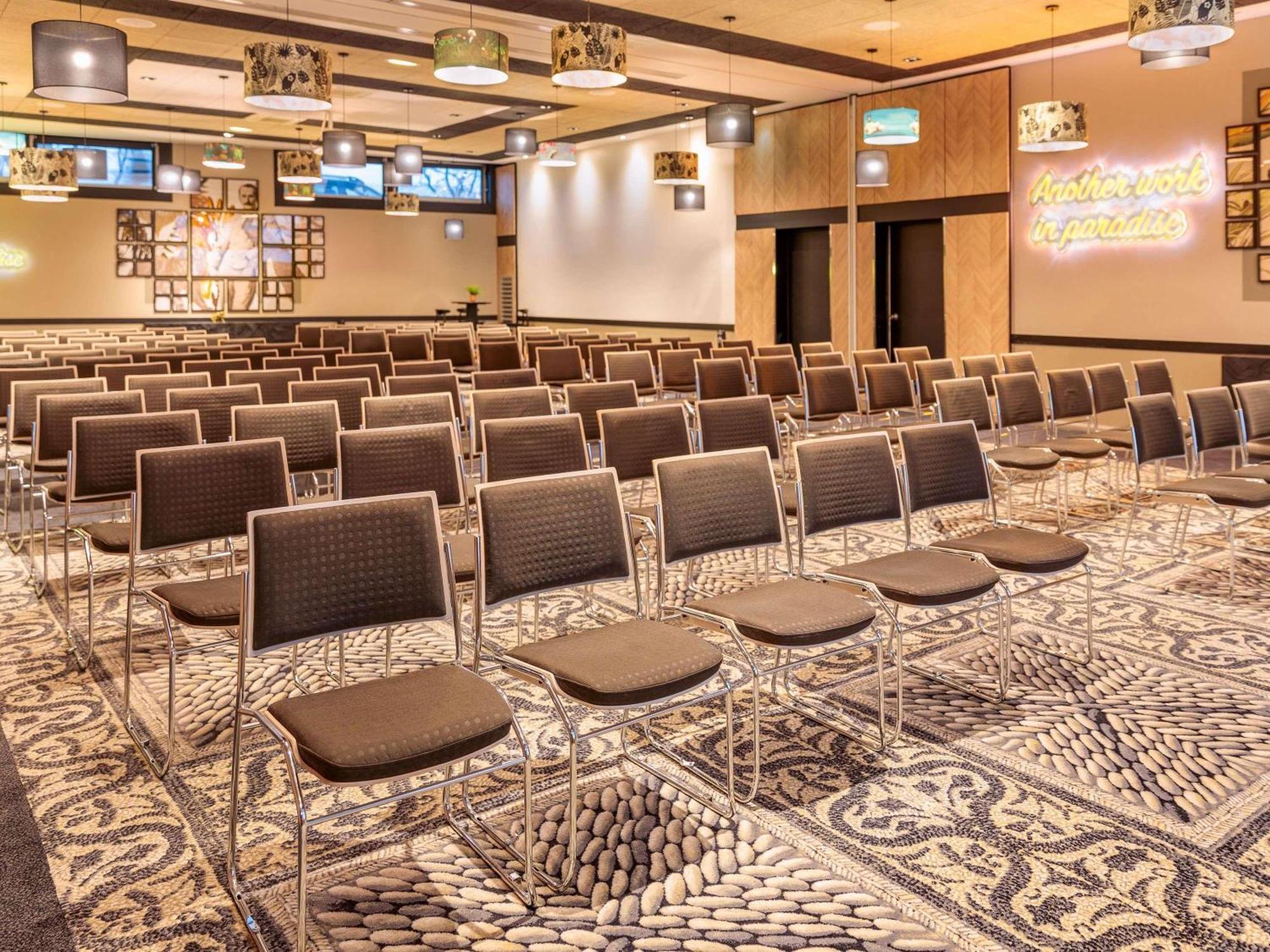 Novotel 14 Porte D'orléans Hotel