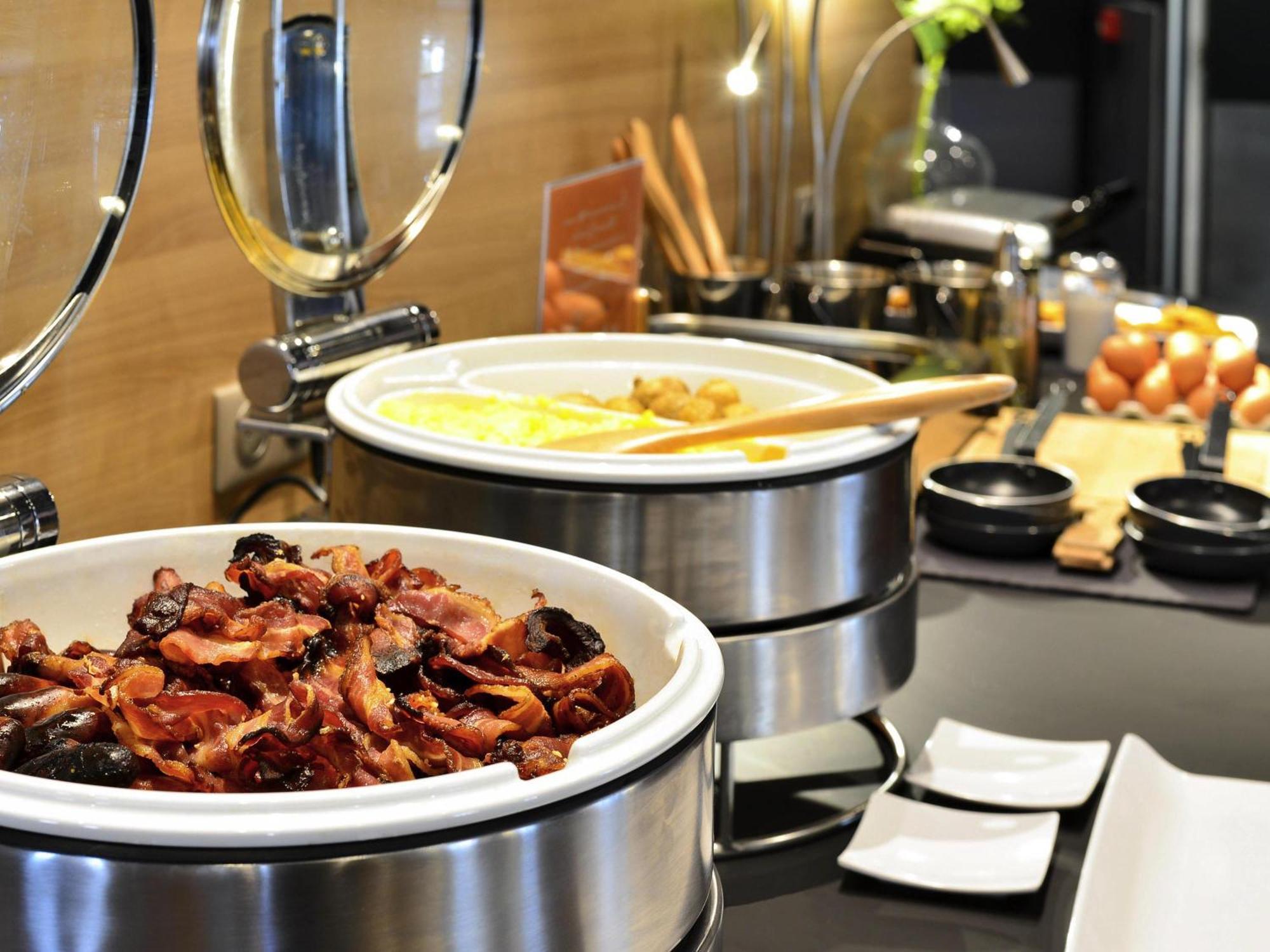 Novotel 14 Porte D'orleans Hotel 4*