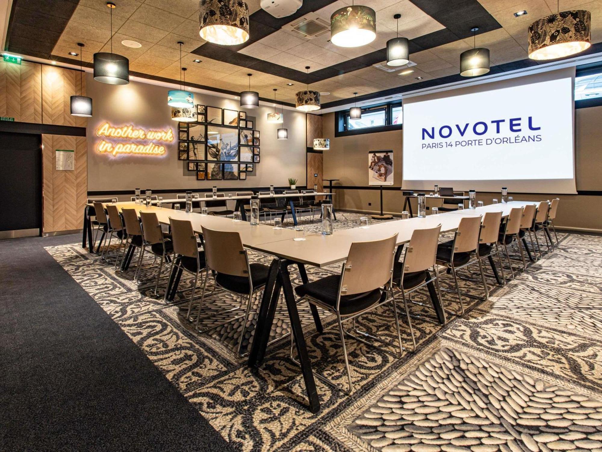 Novotel 14 Porte D'orleans Hotel