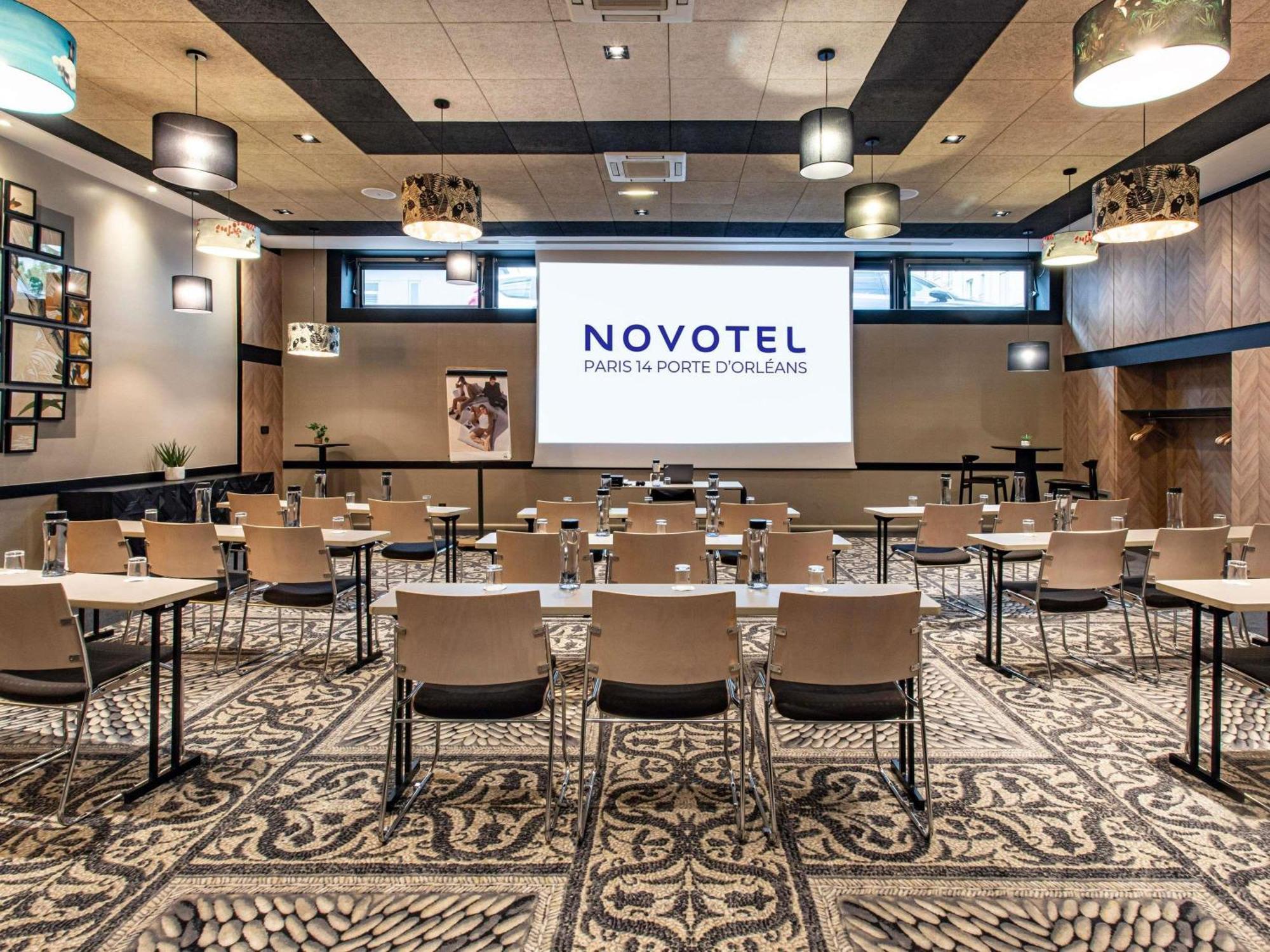 Novotel 14 Porte D'orleans Hotel 4*