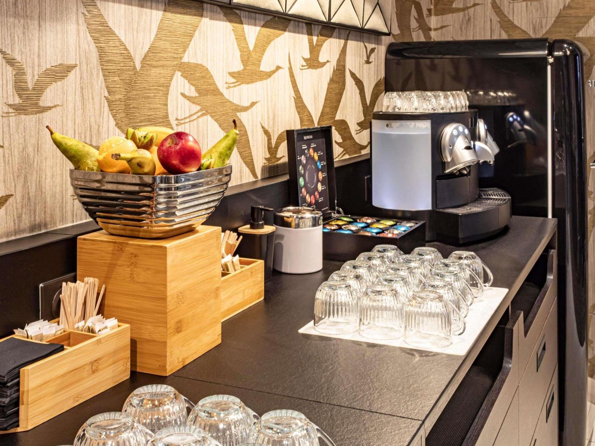 Novotel 14 Porte D'orleans Hotel 4*